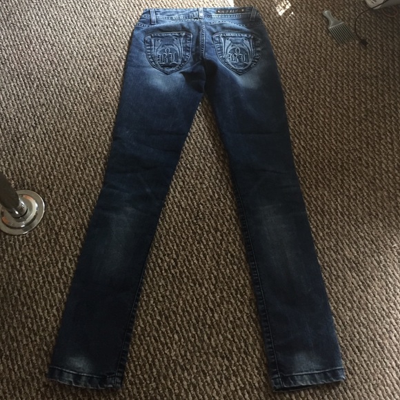 Jeans - Picture 3 of 4