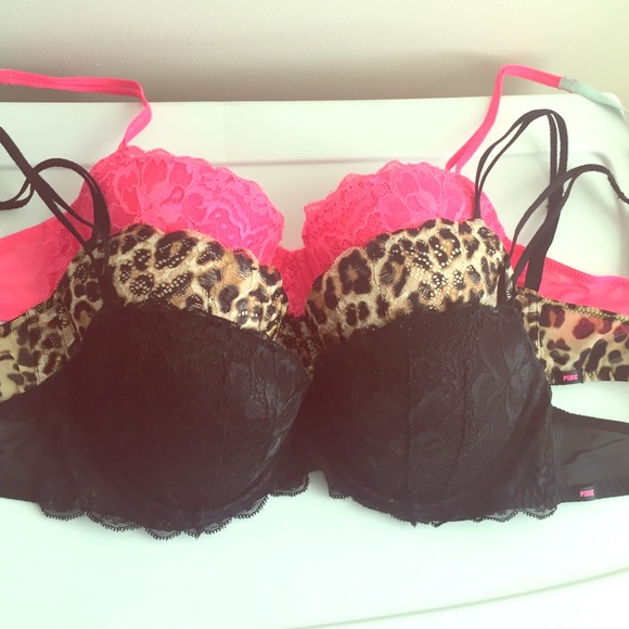 💕Victoria's Secret Date Bras 32C (3 bras) 💕