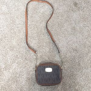 Michael kors cross body