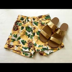 Bullhead Denim (Pacsun) Sunflower Mom Shorts
