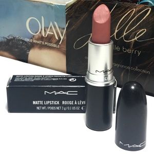 MAC Lipstick - Velvet Teddy (Matte)