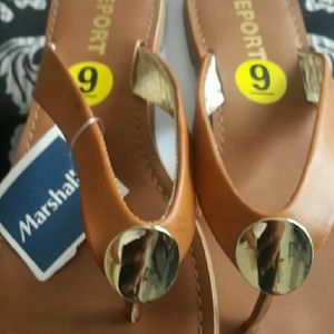 Repost flip flop 10.00