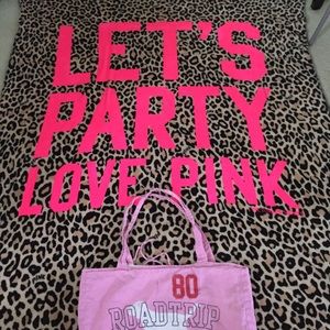 VS pink Sherpa blanket with travel bag