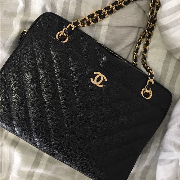 Chanel vintage chevron caviar