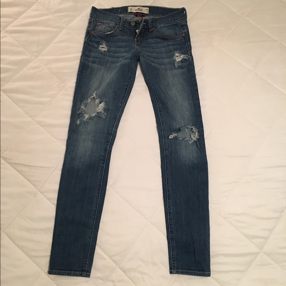 Hollister ripped skinny jeans - Picture 1 of 3