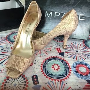 Tan Metallic Snake Heals