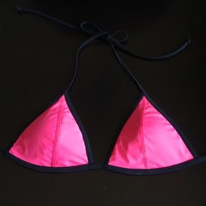 PINK(VS) Triangle pink bikini top. Never been worn