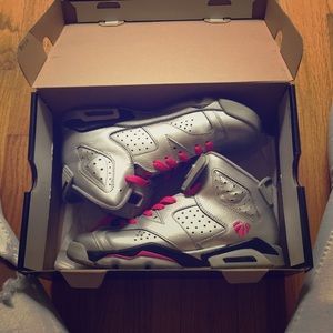 Jordan 6's 😍7Y
