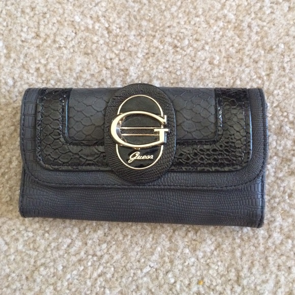 Guess Wallet