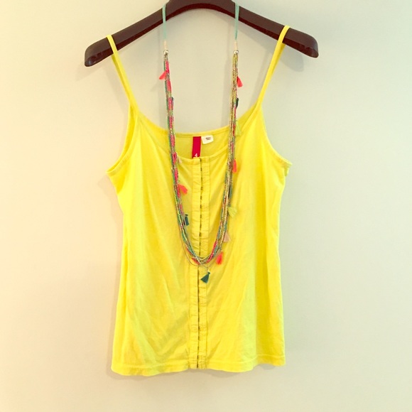 🎉NEW ITEM! Yellow hook front tank🎉 - Picture 1 of 3
