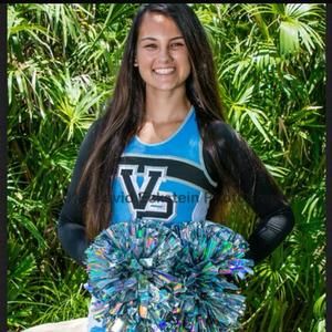 Meet your Posher, Isabelle