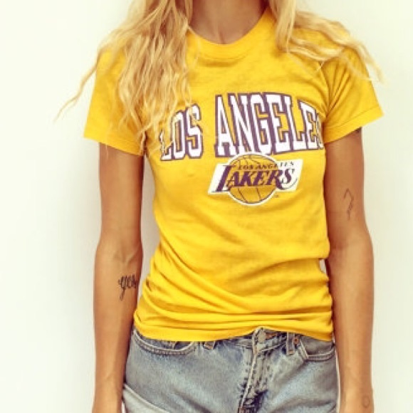 Vintage Lakers 70s-80s T-shirt - Picture 2 of 3