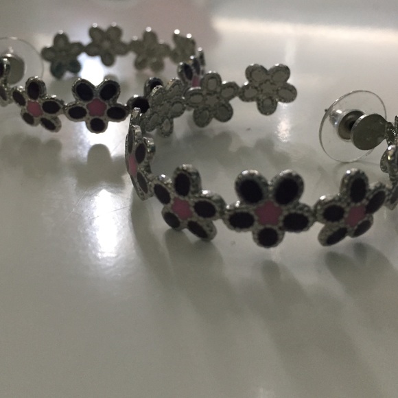 Flower earrings