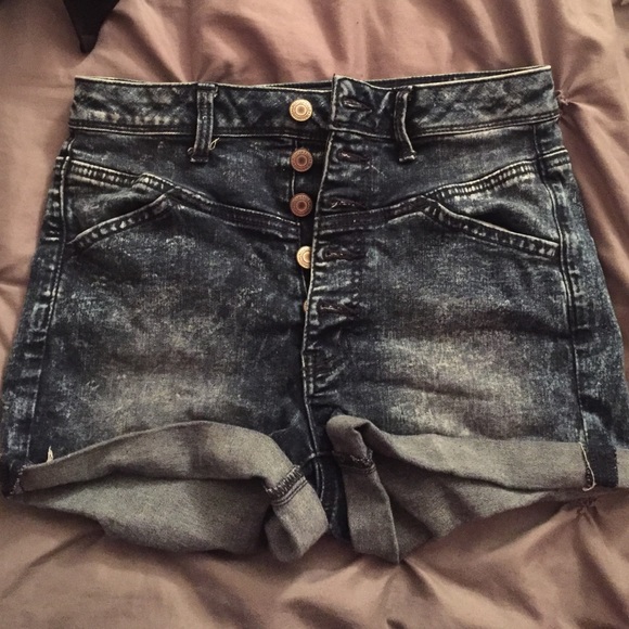 American Eagle high waisted shorts