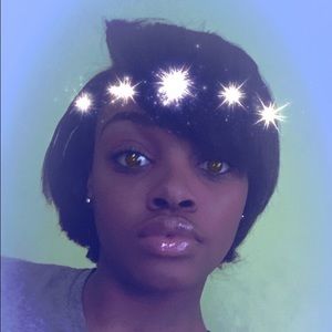 Meet your Posher, Karima