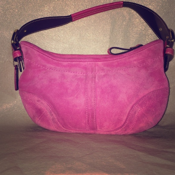 Used vintage pink coach purse for a great price!!!
