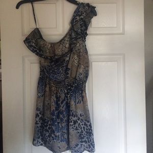 One shoulder tunic top