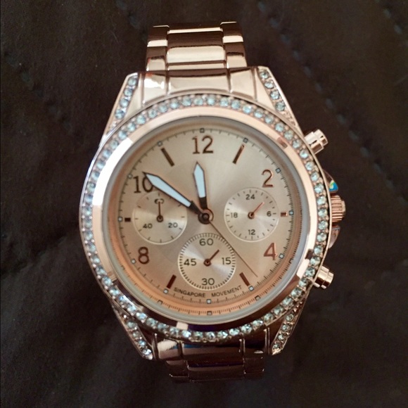 Geneva Rose Gold Chronograph watch ⏱