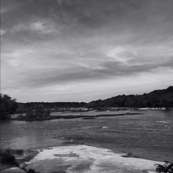 Meet your Posher, Julianne - Picture 1 of 1