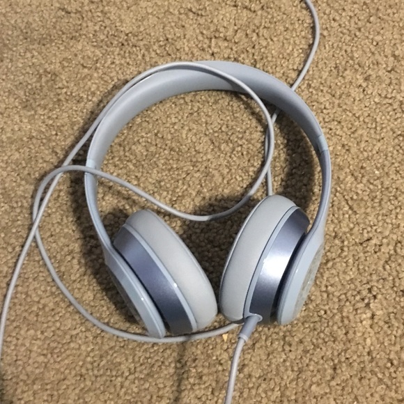 Beats solo headphones