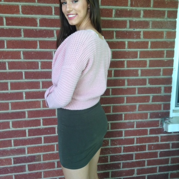 Olive mini skirt - Picture 3 of 3