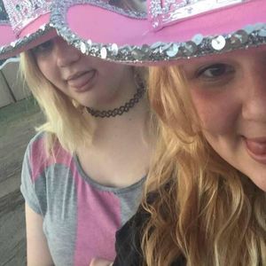 Meet your Posher, Mackenzie