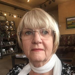 Meet your Posher, Vivian