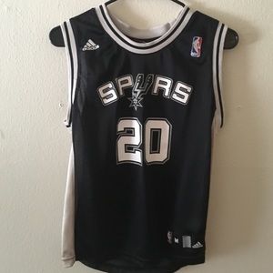 Adidas Spurs jersey