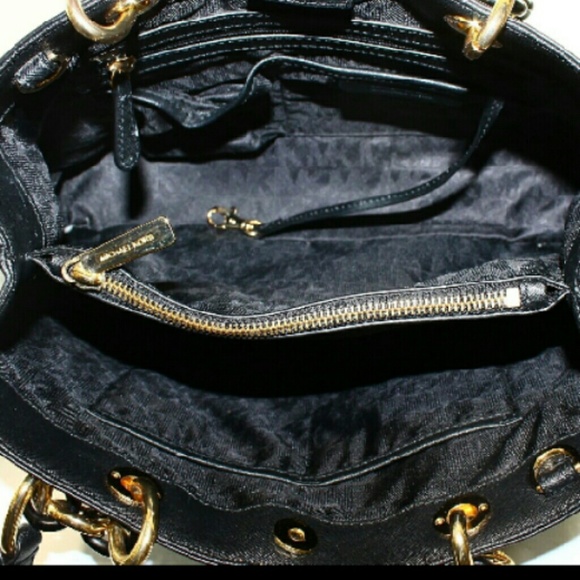 New Michael kors purse - Picture 2 of 2