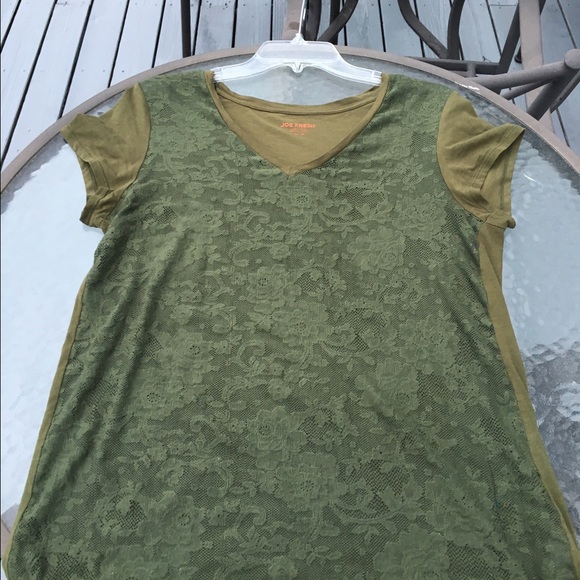 Green Lace Front T-Shirt Tee with Solid Green Back
