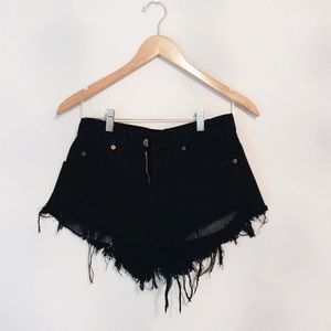 authentic black levi cut off shorts