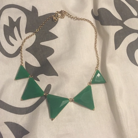 Green geometric necklace