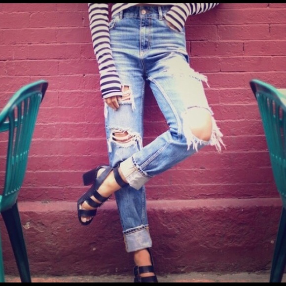 Zara distressed boyfriend jeans