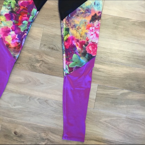 Onzie leggings! - Picture 2 of 3
