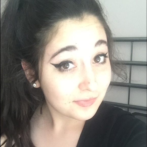 Meet your Posher, Samantha