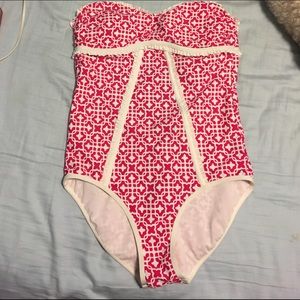 Laundry by shelli segal pink one piece swimsuit