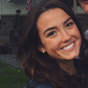 Meet your Posher, Delaney