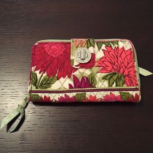 Vera Bradley Wallet in Hello Dahlia!