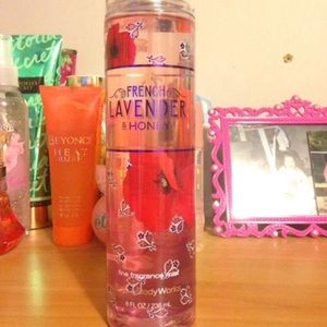 bath & body works perfume.