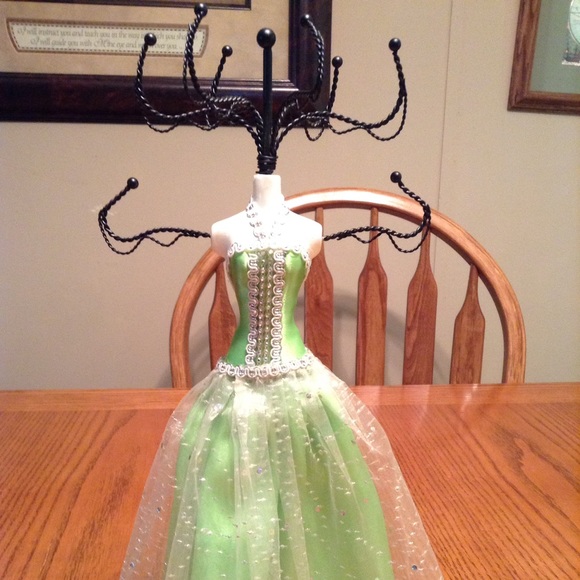 Jewelry holder