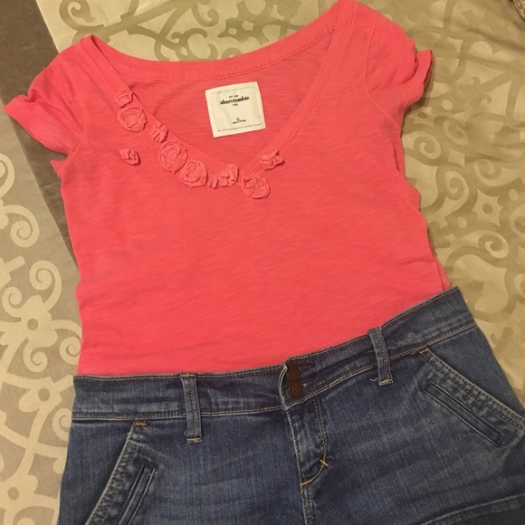 Abercrombie pink v-neck
