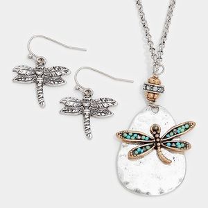 beaded dragonfly pendant necklace