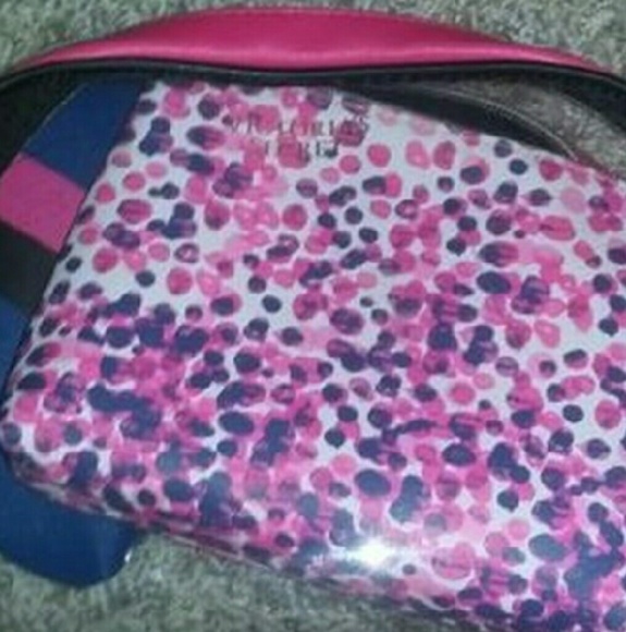 New Victorias secret makeup bags - Picture 2 of 2