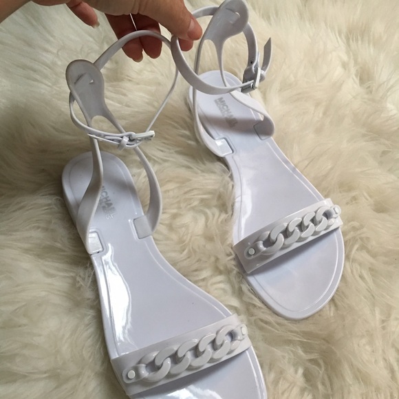 🎀NEW🎀 Michael Kors Jelly Chained Sandals - Picture 3 of 4
