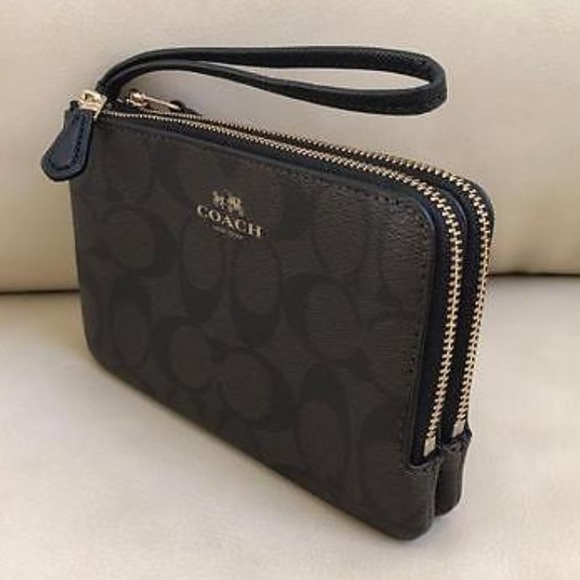 COACH WRISTLET WALLET - Picture 4 of 6