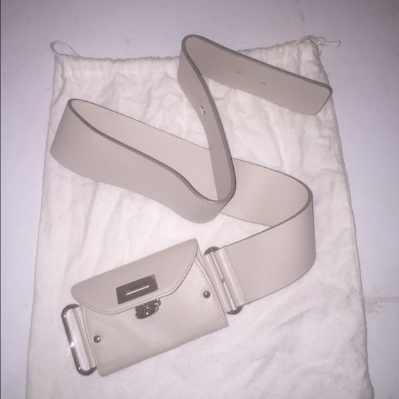 Salvatore Ferragamo belt bag excellent  condition main image 2