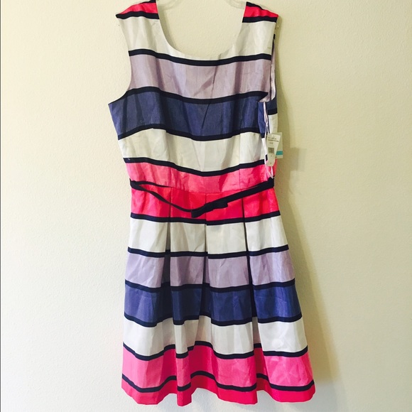 🎉🎉💕 Host Pick: Everything Plus Size💕💕🎉 - Picture 2 of 4