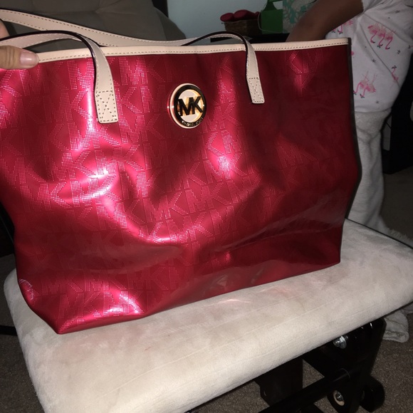 Michael Kors metallic jet set
