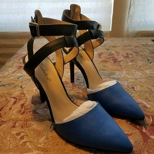 High-heeled Strappy Shoe
