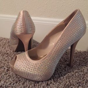 Jennifer Lopez pumps